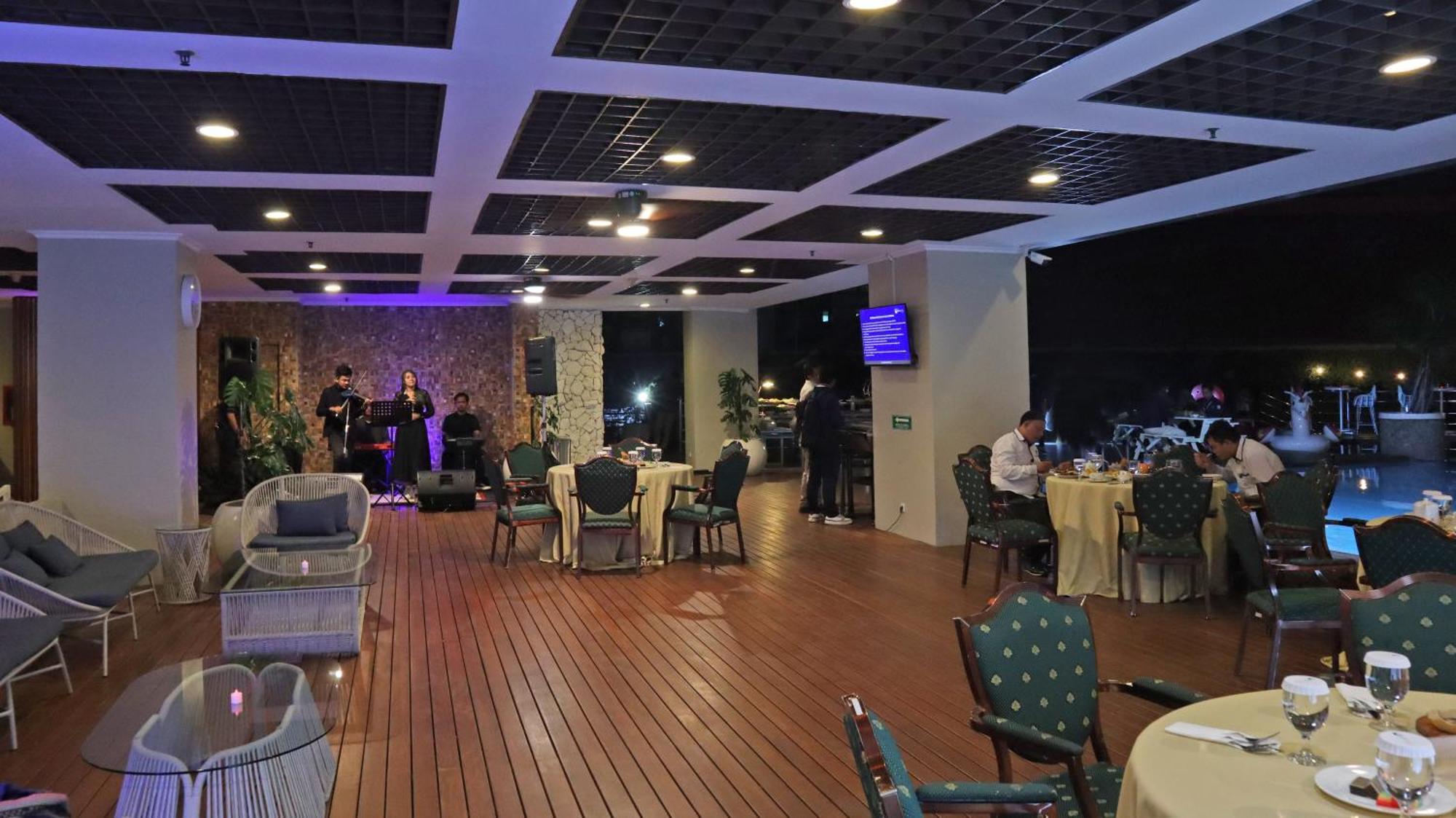 Hotel Bidakara Jakarta Exterior photo